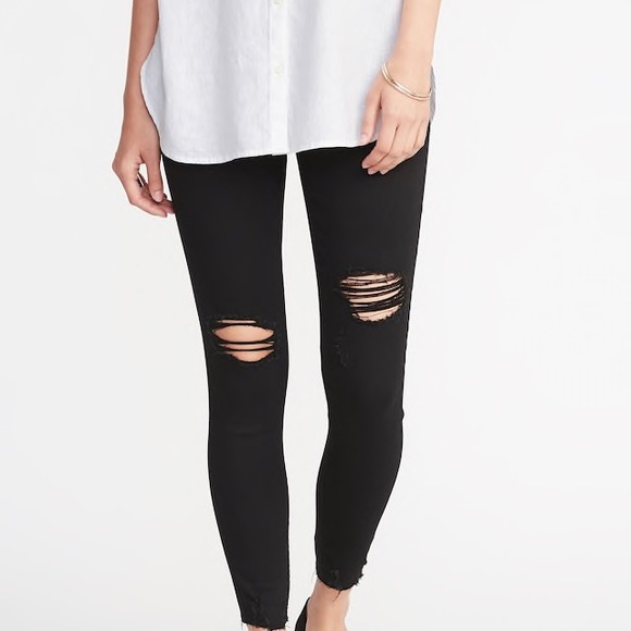 Old Navy Pants - Old Navy distressed Rockstar Jeggings